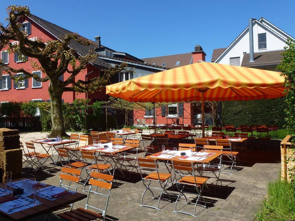 Gasthof Loewen Bassersdorf Luaran gambar