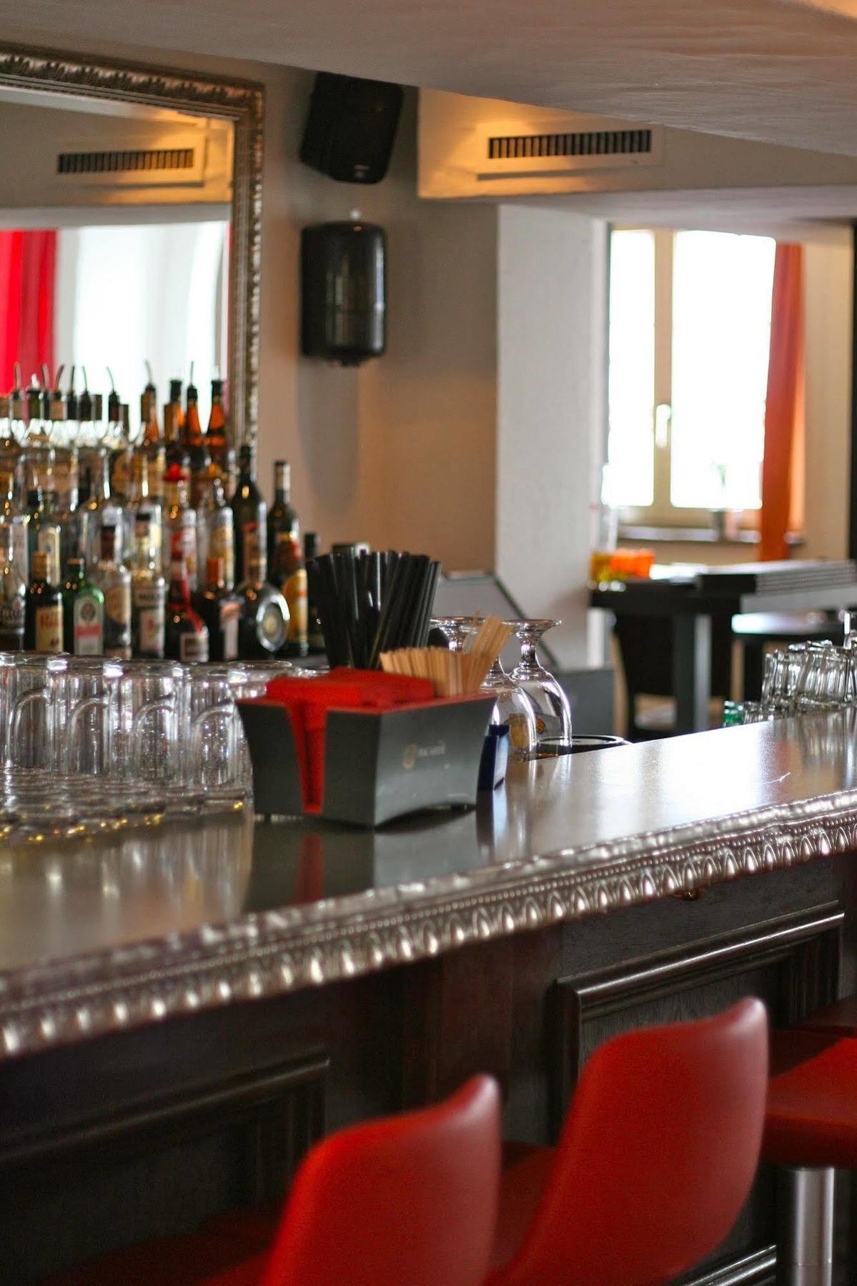 Gasthof Loewen Bassersdorf Luaran gambar